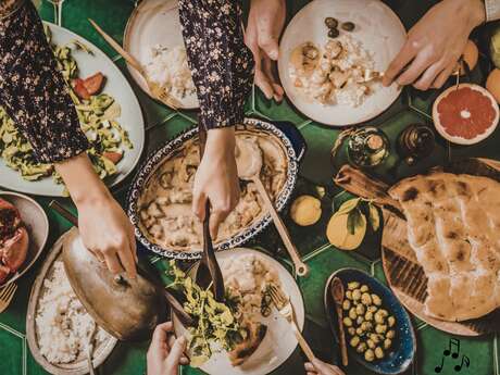 Repas partagé et jeux coopératifs