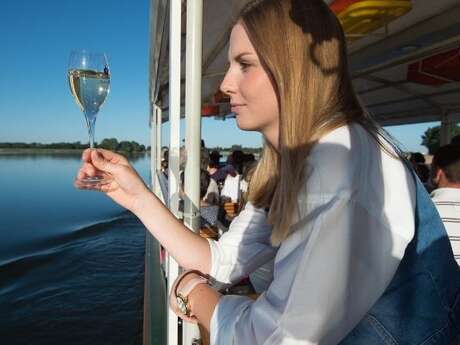 Crucero de aperitivo por el Loira