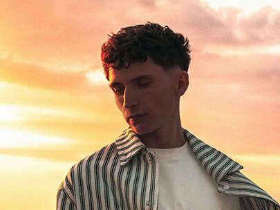 Victorien + Lola Akwa