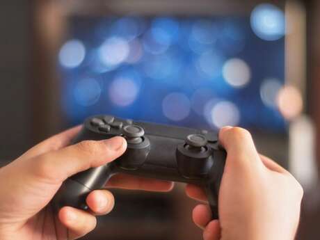 Les dangers des écrans et le jeu comme alternative