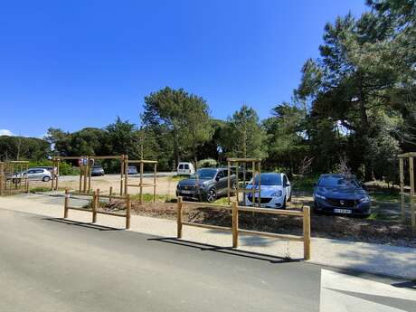 Parking rue des bois