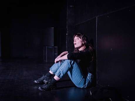 Théâtre - Constance Debré/Victoria Quesnel "Nom"