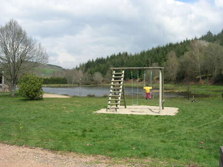 Aire de pique-nique du plan d'eau de Chausseterre