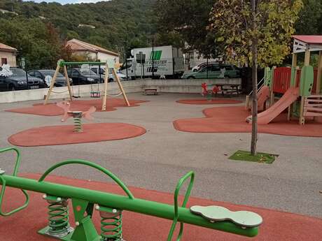 Jardin d'enfant Robert Deleuil  (village)