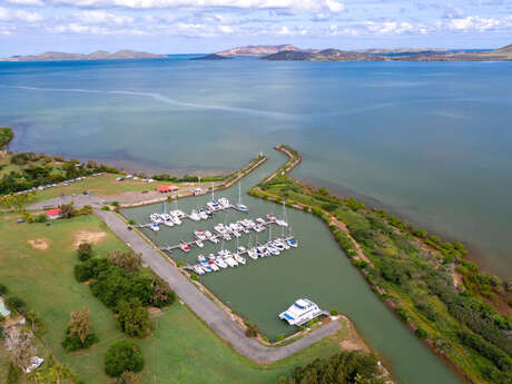 Marina de Port Ouenghi