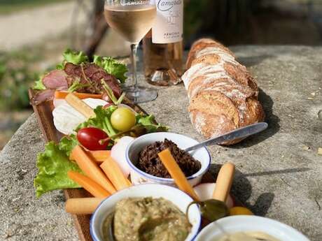 Planche Mixe Apéro au Domaine de La Camarette