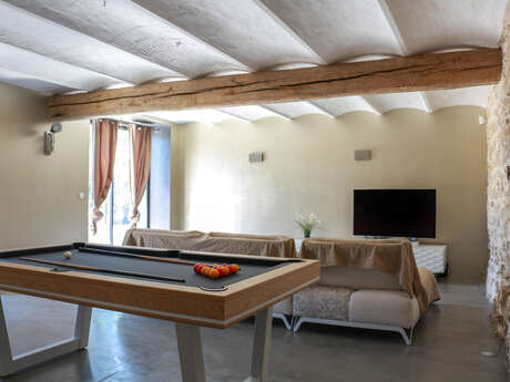 Bastide de la clare : 8 personnes proche mer 4 chambres, piscine, billard...