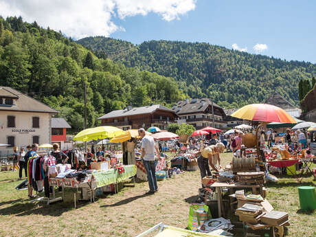 Le Biot FLea Market