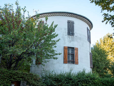 Ancien pigeonnier du château