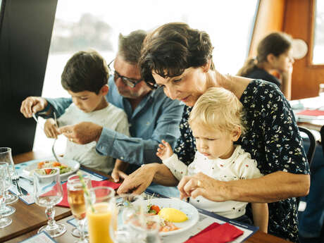 Croisières Restaurant : Compagnie des Bateaux Aix les Bains Riviera des Alpes