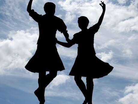 Gigouillette Folk Dance