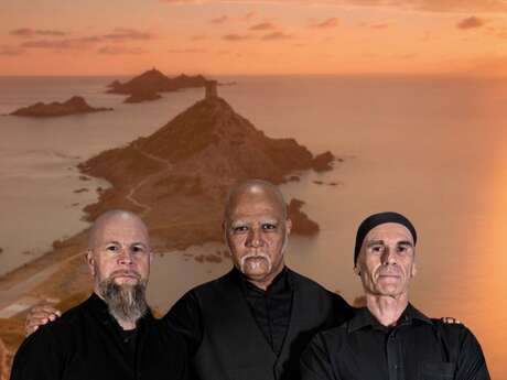 Canzoni tradizionali corse con Cumé'Voci