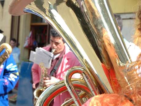 Les peñas de la feria de Pâques