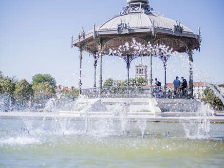 Le Kiosque Peynet