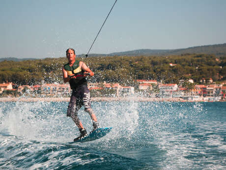 Session libre de ski nautique ou wakeboard - Wake sensation