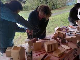 Fabrication de nichoirs pour pollinisateurs sauvages