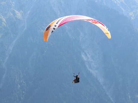 Paragliding  flight - 2 Alpes parapente