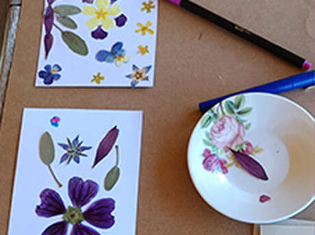 Atelier carterie fleurie : Herbiers créatifs!