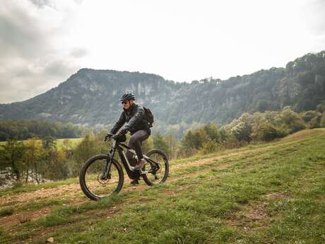 Circuit VTT n°27 (rouge) - Piste des Dinosaures - Falaise de Bérranger