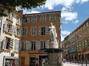 Bouches-du-Rhône en Paysages - Salon-de-Provence, au Clair des Fontaines