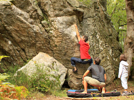 Escalade de blocs à Orlu