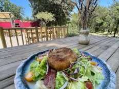 Snack'ing by Lodg'ing