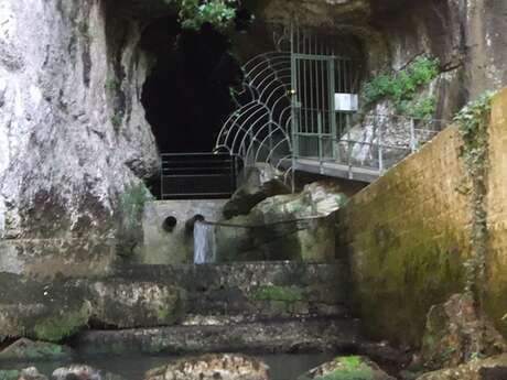 Sur les chemins de l'eau: visite de la grotte et de la Reculée de Corveissiat