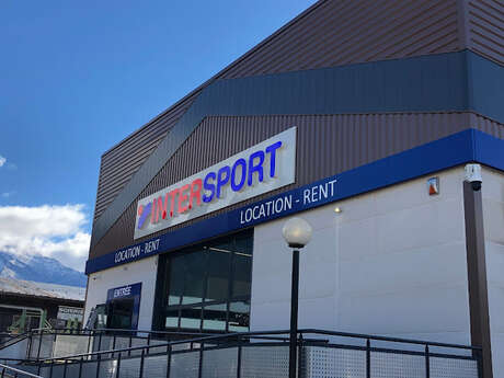 Bike, MTB, BMX rentals - Intersport Samoëns - Carrefour Market parking lot