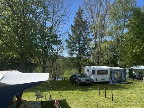 Camping l'Émeraude du lac