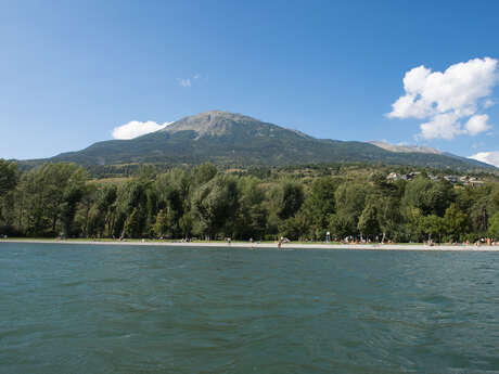 Plage Nord du Plan d'eau d'Embrun