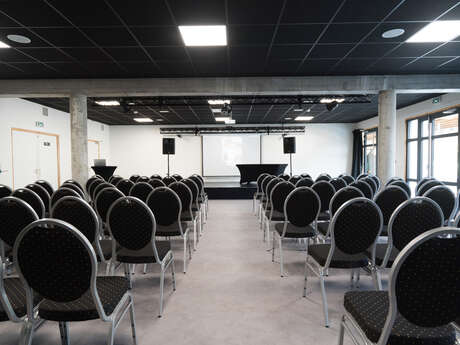 Salle Criou avec terrasse