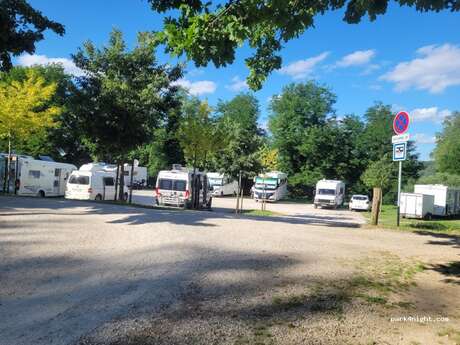 Aire de camping-car Bressols