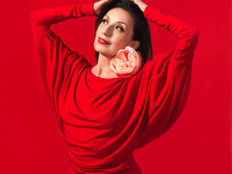 Luz Casal - "Me voy a Permitir"