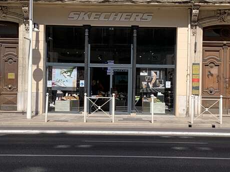 Skechers