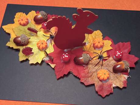 Eekhoorn op herfstbladeren: creatieve workshop