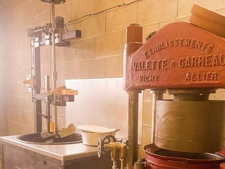 Visit to Atelier du Moulin d'Adèle