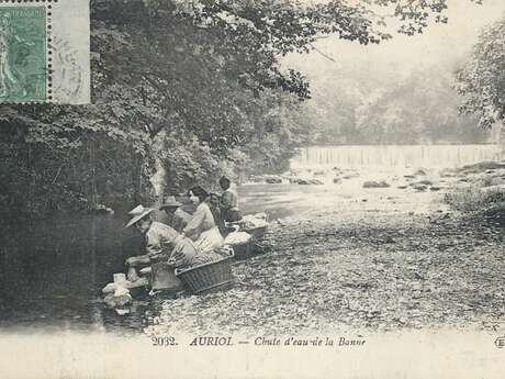 17ème Bourse aux cartes postales, timbres et vieux papiers