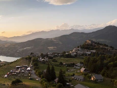 Marché nocturne et concert