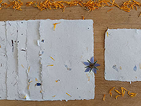 Ateliers carterie fleurie : papier maison