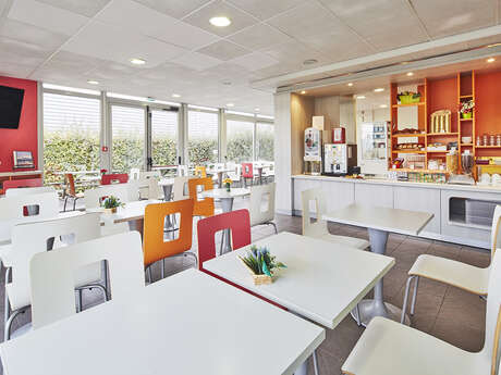 Hotel Première Classe Avignon Sud - Parc des Expositions (Messegelände) Hotel Première Classe Avignon Sud - Parc des Expositions (Messegelände)