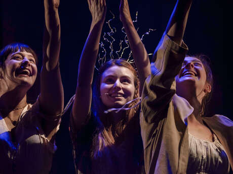 Théâtre : Pluie dans les cheveux, mise en scène de Alain Batis / Théâtre Maurice Novarina