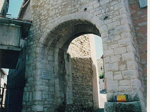 La porte Gachiou et les anciens remparts