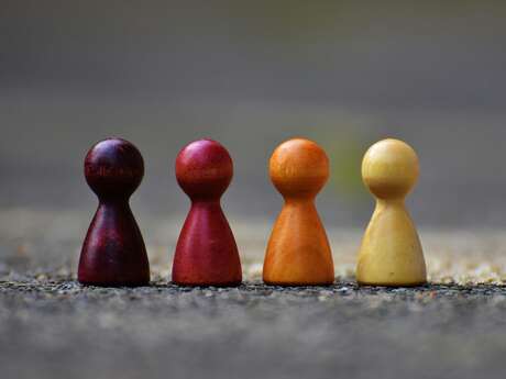 Les jeux et jeux vidéos : Les après-midi jeux de société avec la Vache Carrée