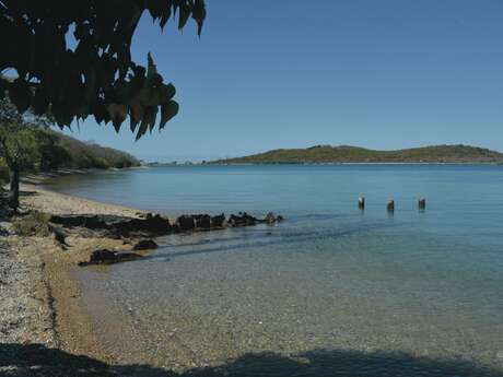 Sentier de l’île Sainte-Marie (Nouméa)