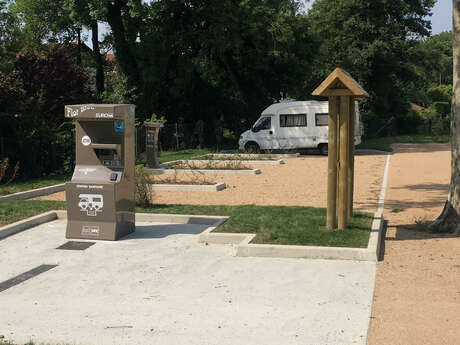 Aire de service et de stationnement camping car de Loire Forez