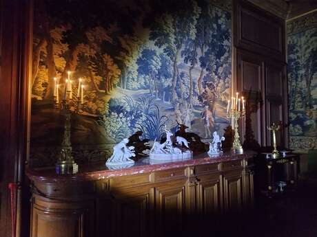 Ronde de nuit au château de Serrant : visite à la lampe torche