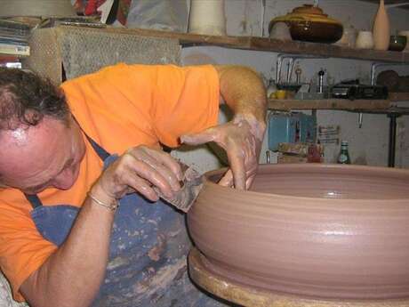 Cours - Céramique tournage à la Poterie du Beausset-Vieux - Comte Fabien