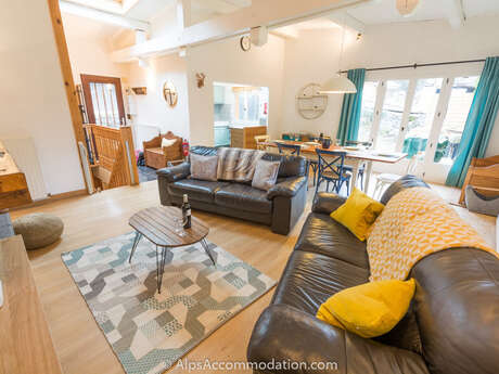 Alps Accommodation - Chalet Taylor