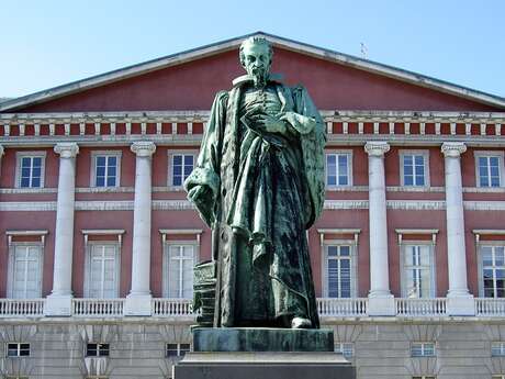 Statua di Antoine Favre