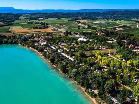 Camping de l'Étang de la Bonde à Cabrières d'Aigues